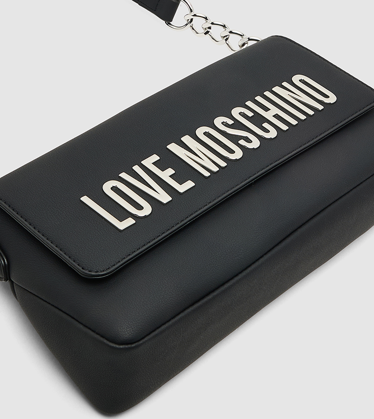 شنطة كتف بشعار