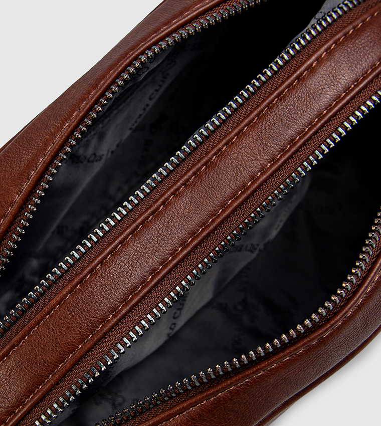 Logo Detail Zippered Toiletry Bag