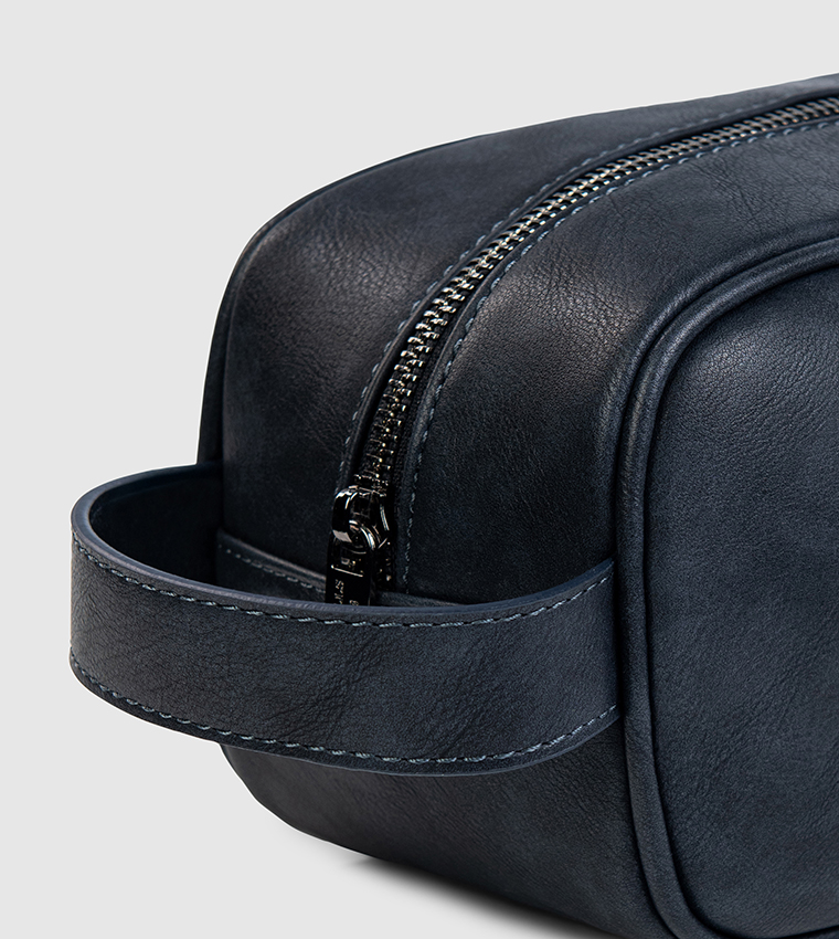 Logo Detail Zippered Toiletry Bag