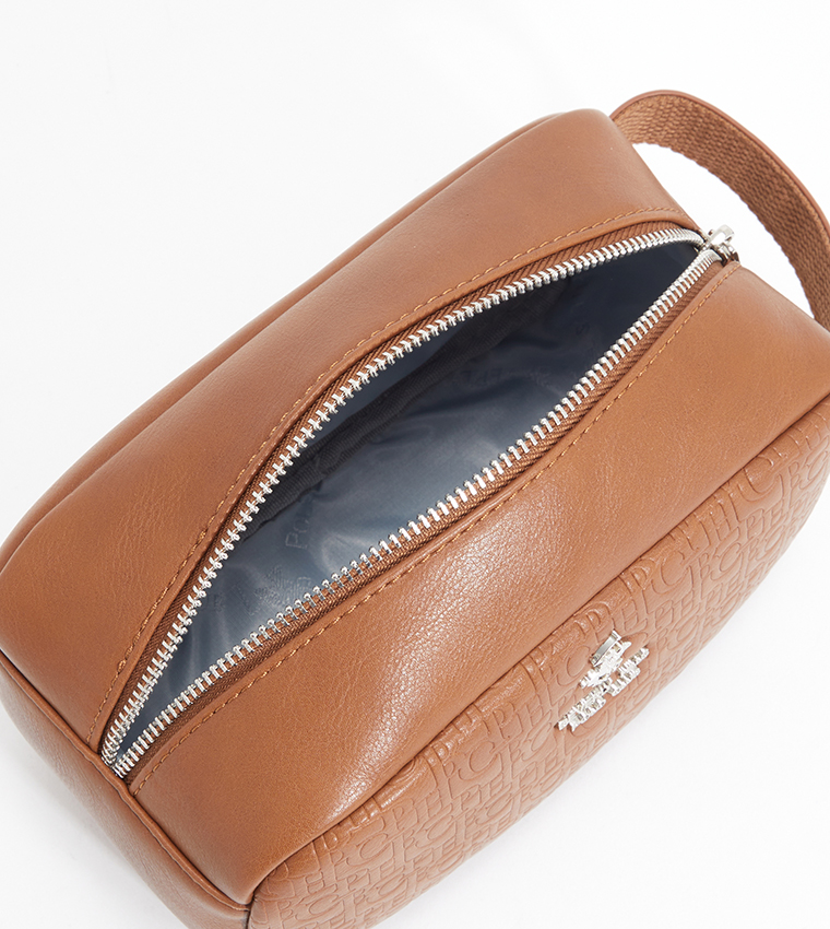 شنطة يد رجالية بشعار