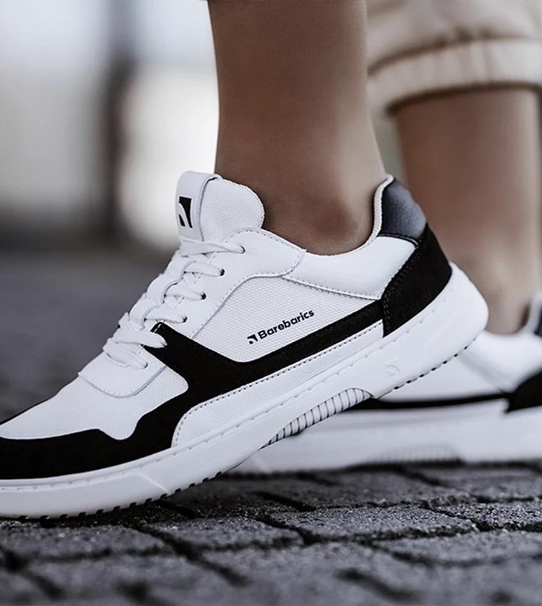 ZIN Color Block Lace-Up Sneakers