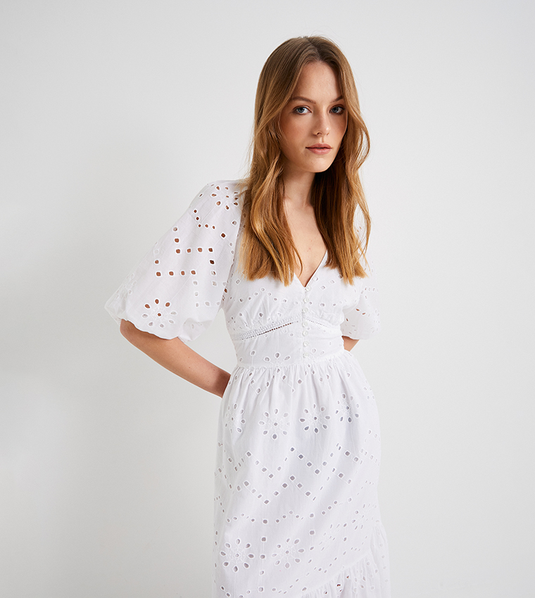 Puff Sleeves Broderie Maxi Dress