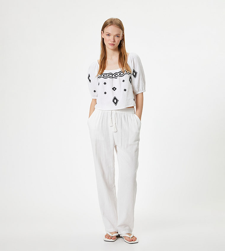 Embroidered Puff Sleeves Crop Top
