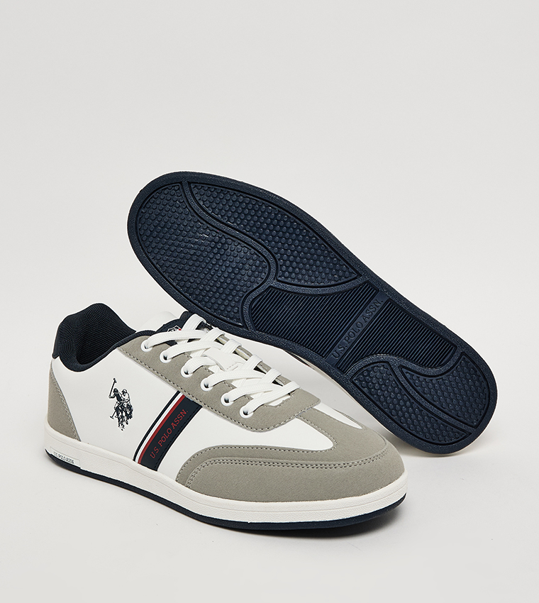 KARES Versatile Lace-Up Sneakers