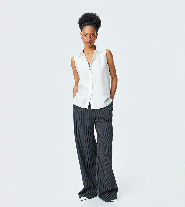 Textured Sleeveless Shirt