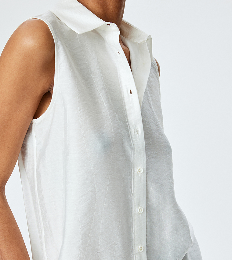 Textured Sleeveless Shirt