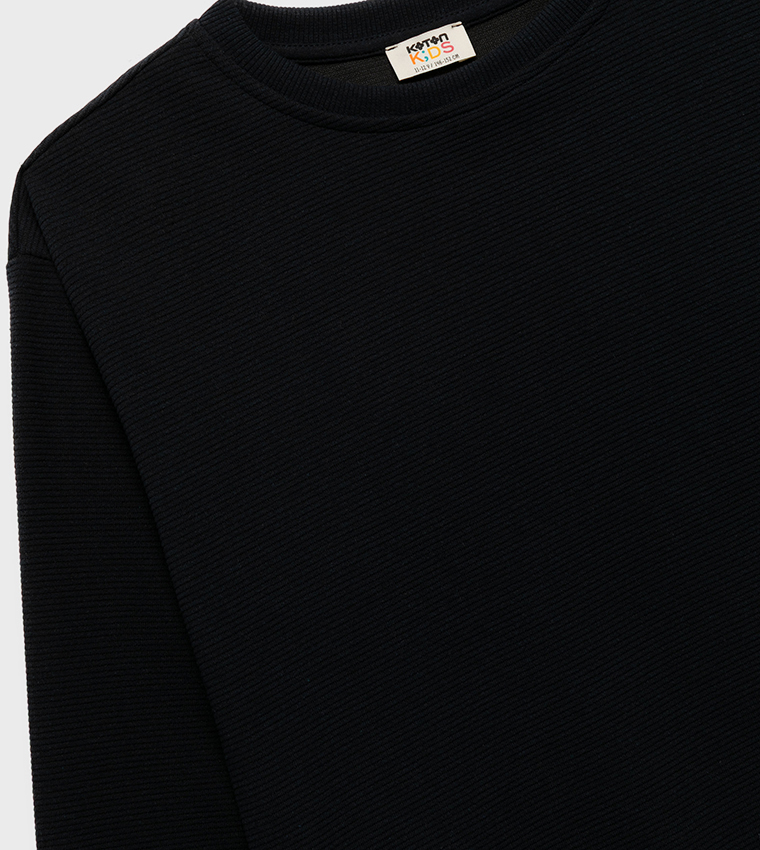 سويتشيرت كم طويل 