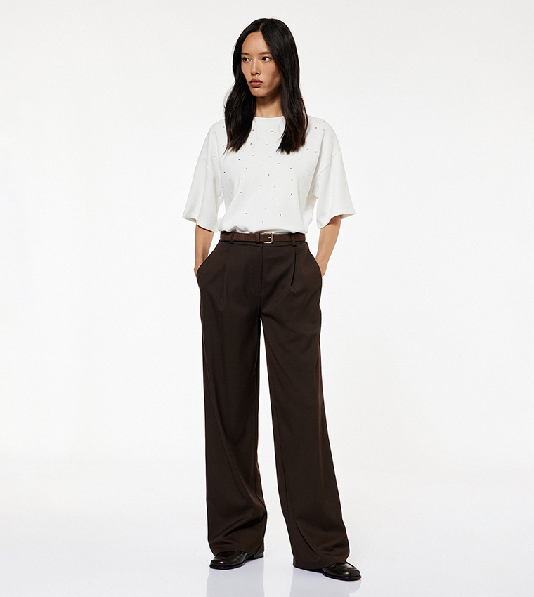 Embellished Short Sleeves T-Shirt