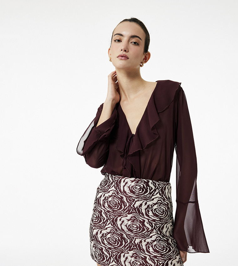 Solid Ruffle Trim V-Neck Top