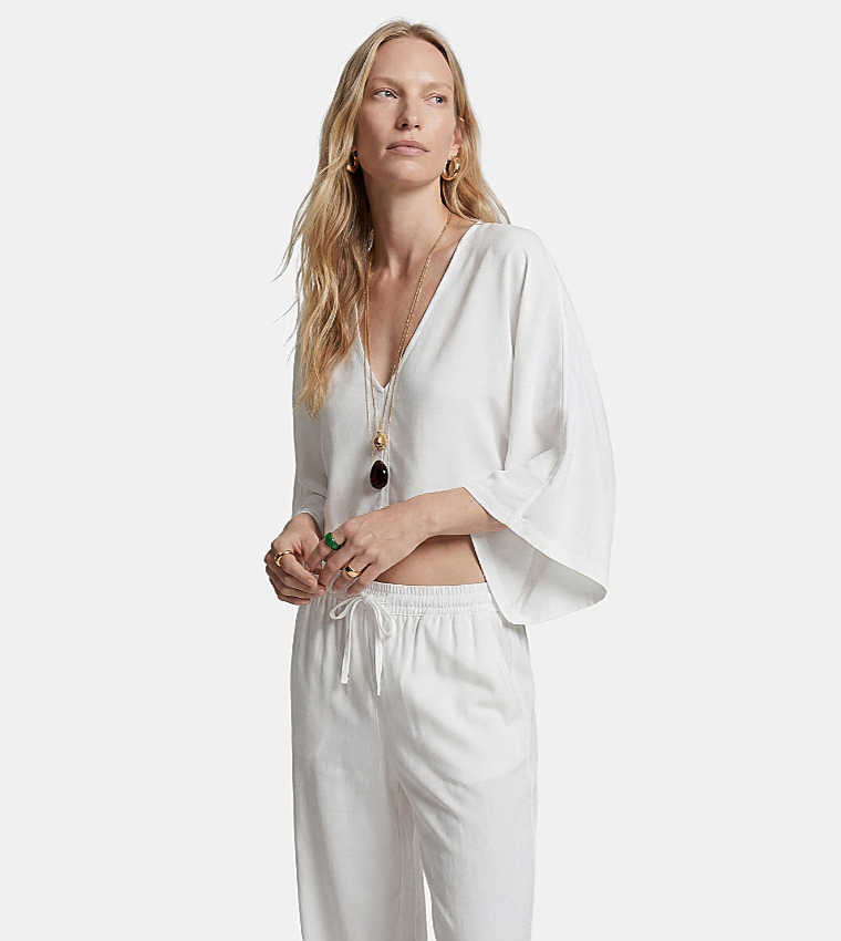 Solid V-Neck Batwing Cropped Top