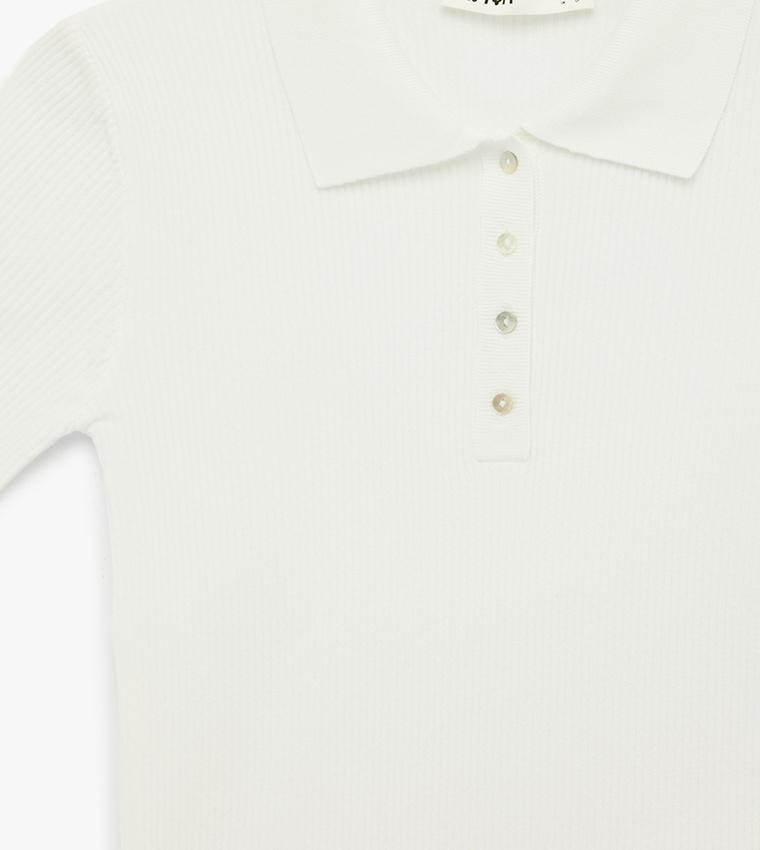Knitted Collared Short Sleeves Sweater