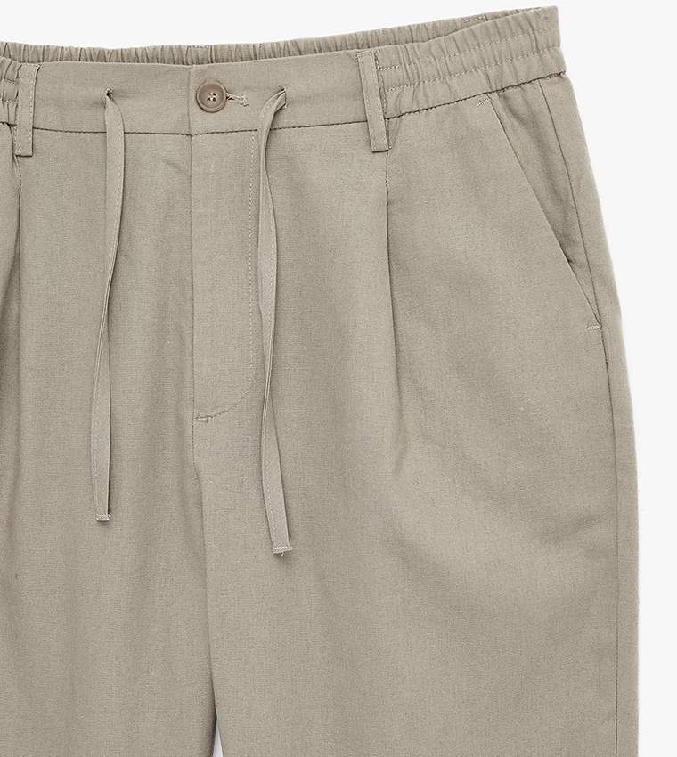 Solid Regular Fit Chinos