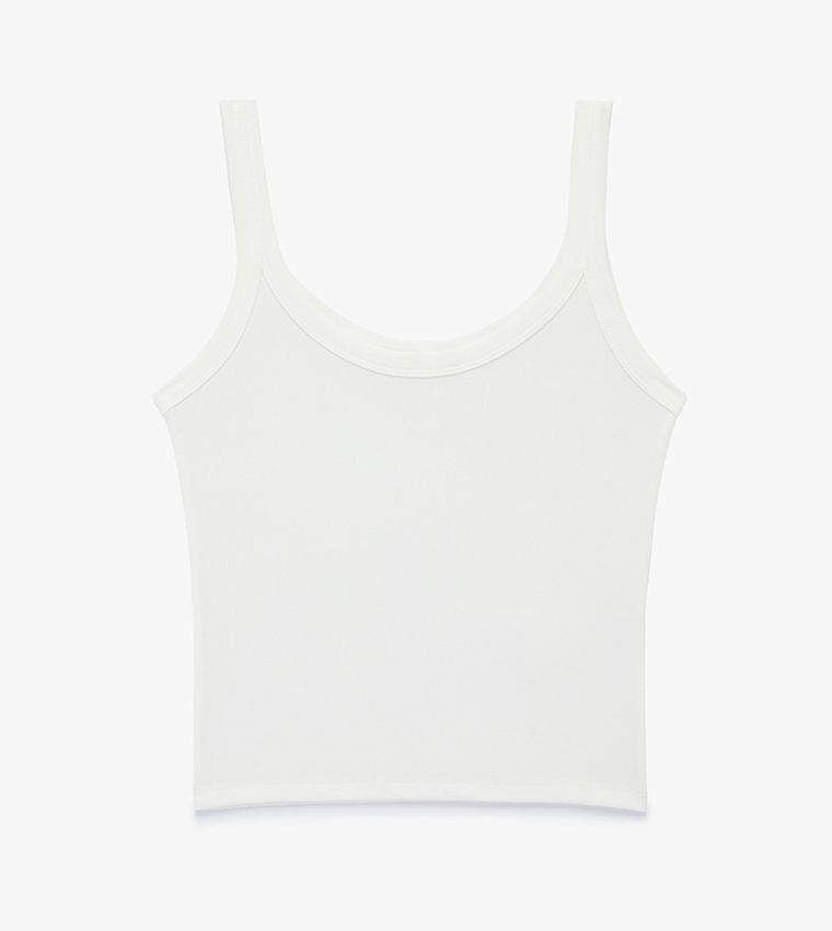 Solid Scoop Neck Sleeveless Top