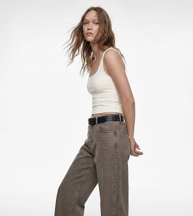 Solid Scoop Neck Sleeveless Top