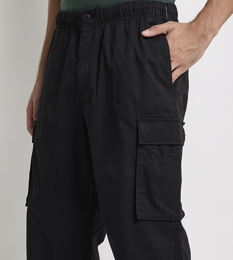 Solid Straight Fit Cargo Pants