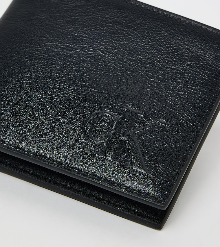 محفظة قابلة للطي مزدوجة بنقشة شعار