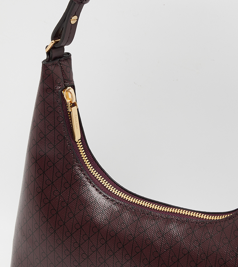 شنطة هووبو بسحاب 