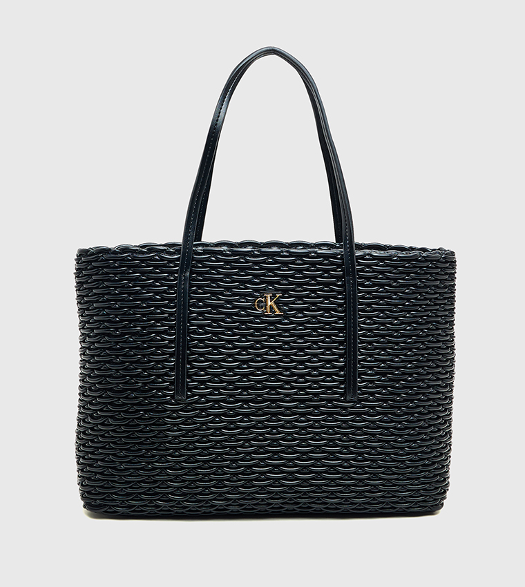 Textured Zippered Tote Bag