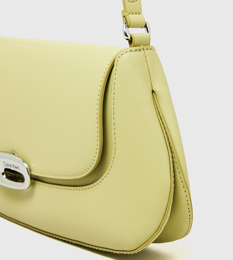 شنطة كتف فلاب بشعار 