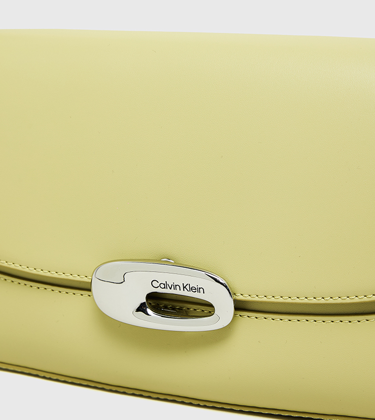 شنطة كتف فلاب بشعار 