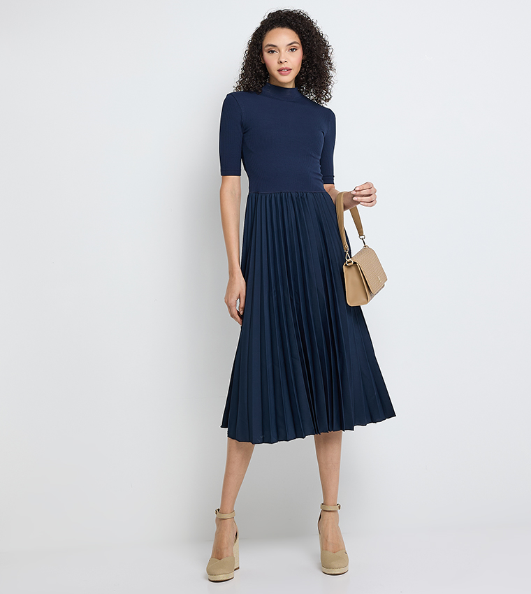 Ribbed Short Sleeves Midi Dress