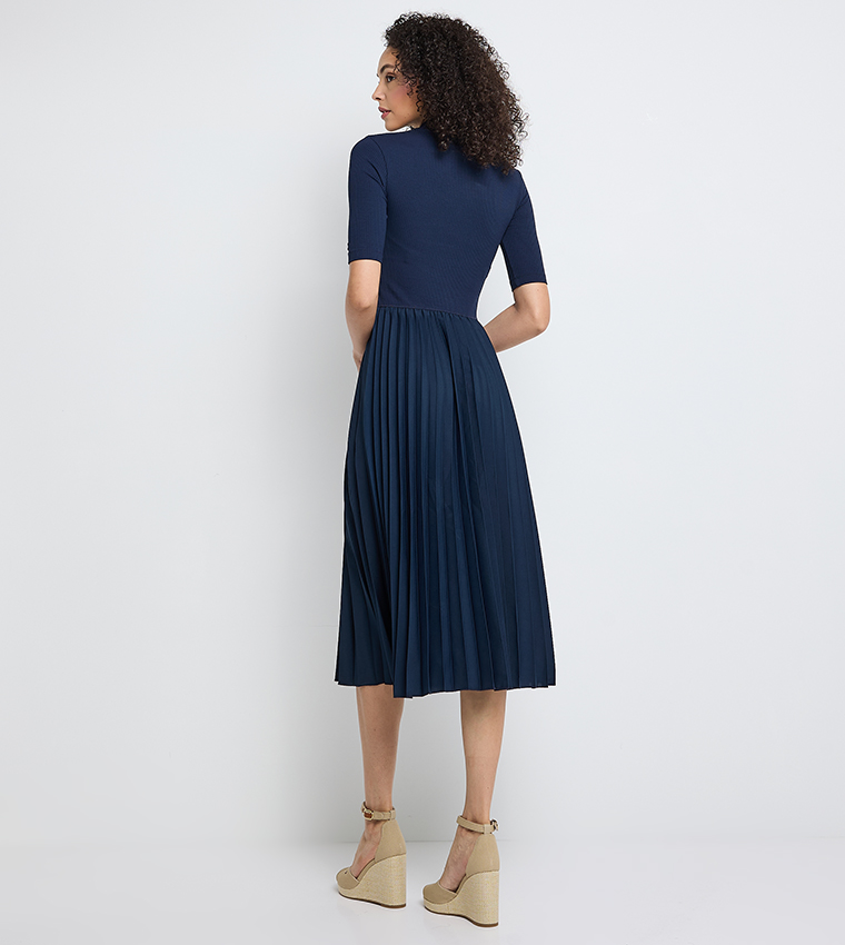 Ribbed Short Sleeves Midi Dress