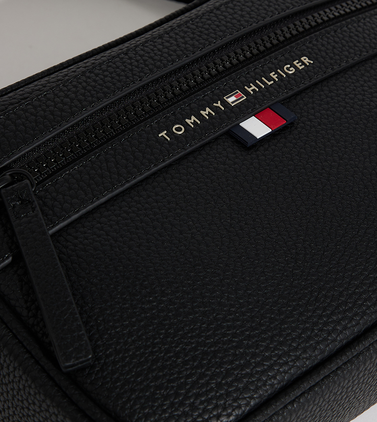 Essential Logo Detail Camera Bag