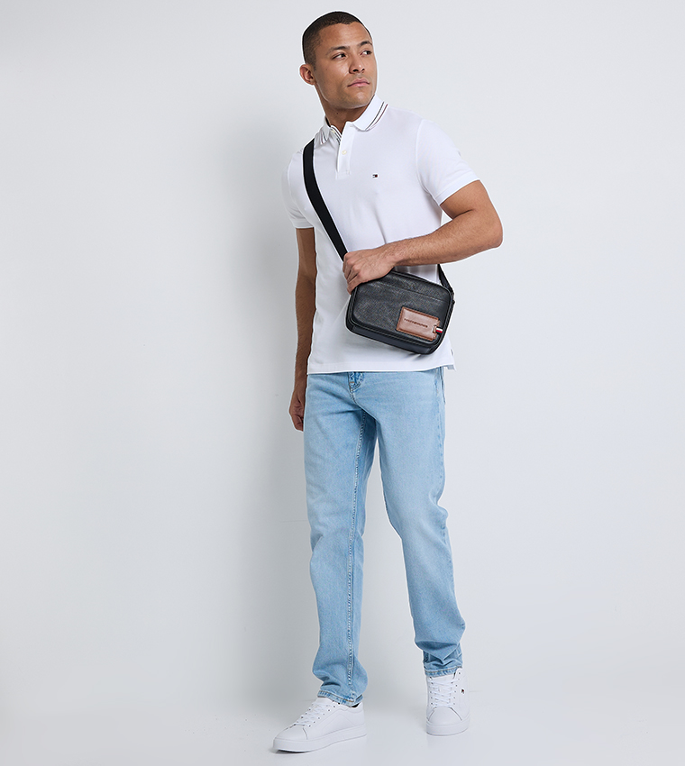 Washed Mid Rise Straight Fit Jeans