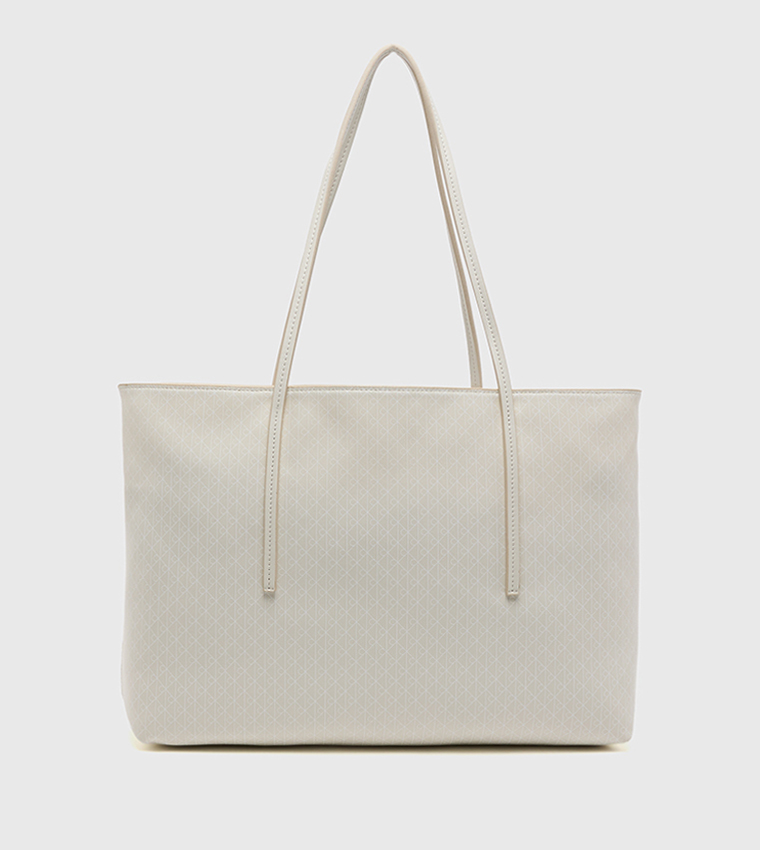طقم شنطة توت بطبعة مونوغرام 