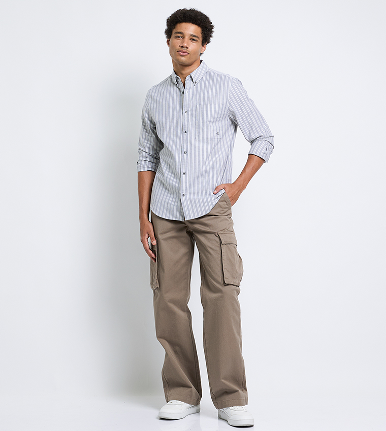 Mid Rise Baggy Fit Cargo Pants