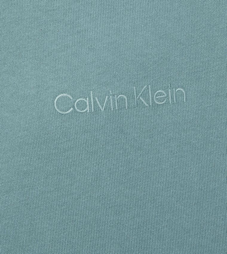 تيشيرت مطرز بشعار وقبة مستديرة 