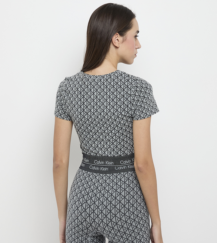 Patterned Short Sleeves Crop Top