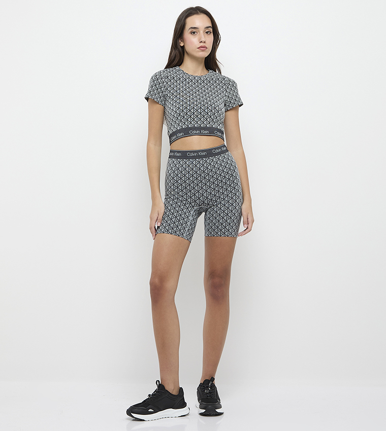 Patterned Short Sleeves Crop Top