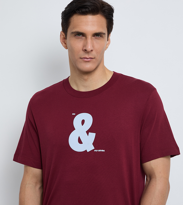 تيشيرت رجالي بطبعة وقبة مستديرة 