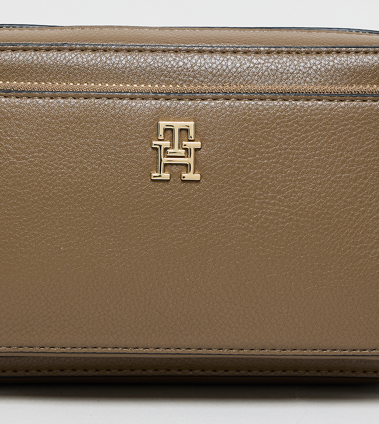 شنطة كاميرا بجيب أمامي