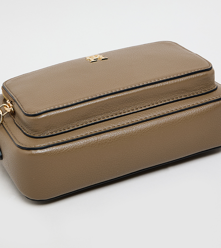 شنطة كاميرا بجيب أمامي