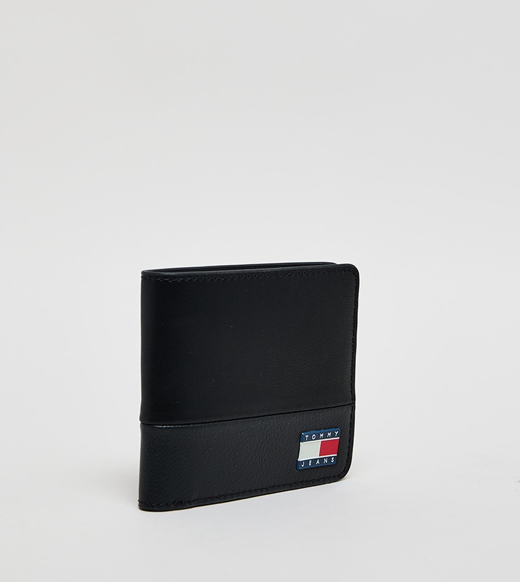 Logo Detail Heritage Wallet