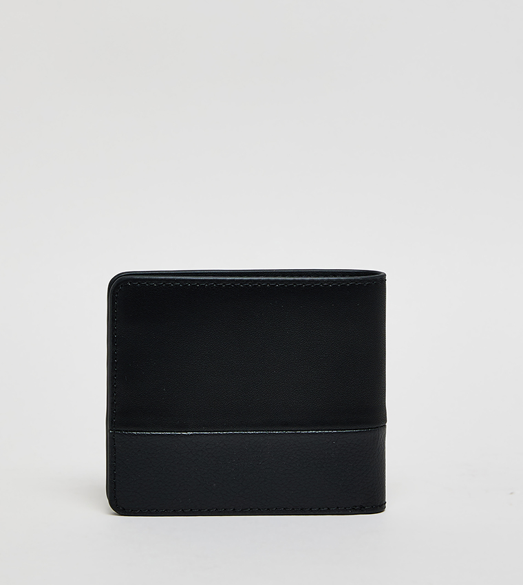 Logo Detail Heritage Wallet