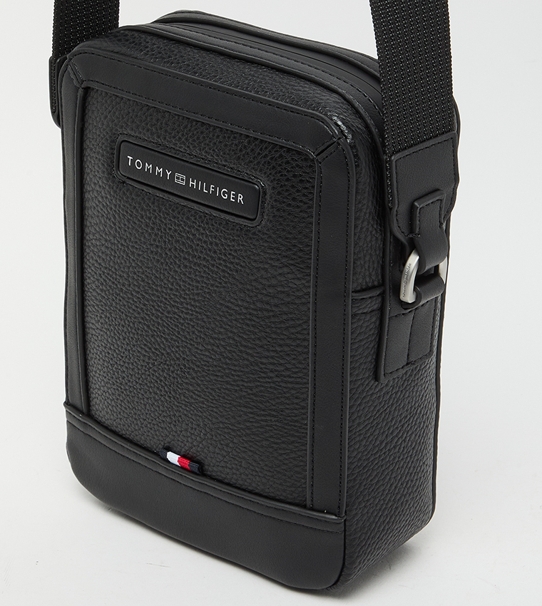 Textured Zippered Reporter Bag