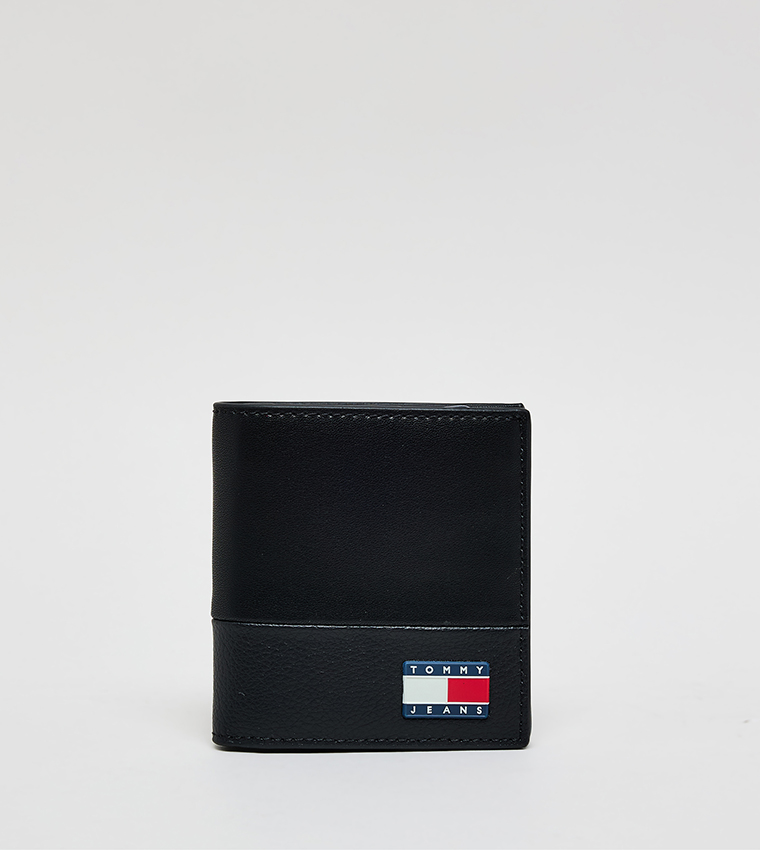 Logo Detail Heritage Wallet
