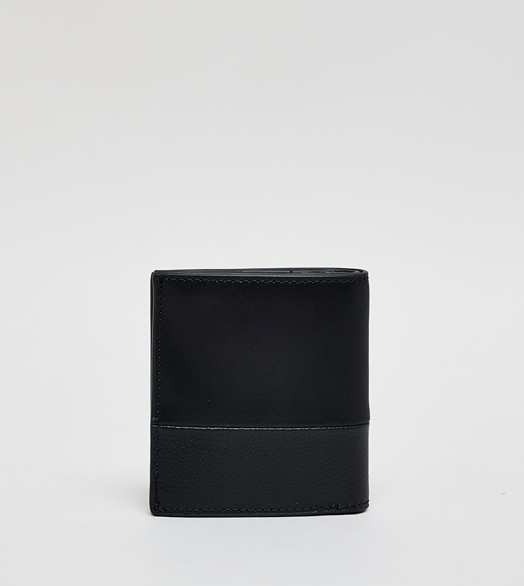 Logo Detail Heritage Wallet