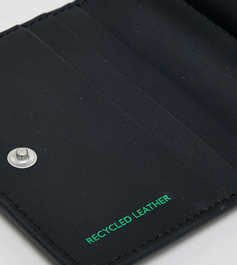 Logo Detail Heritage Wallet