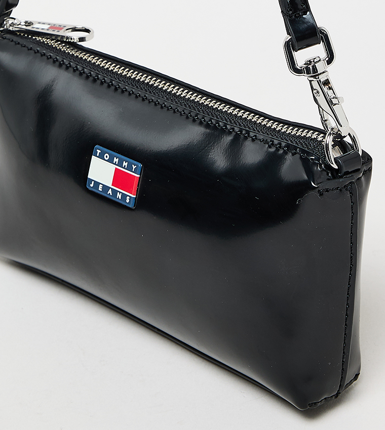 شنطة كتف لامعة 