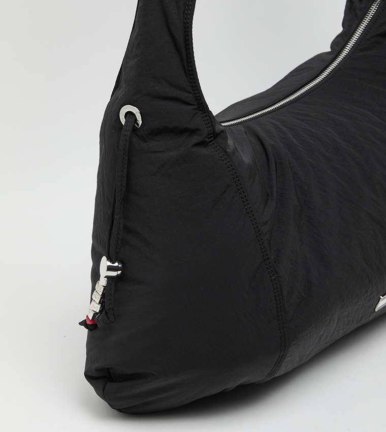 شنطة كتف نايلون بشعار 