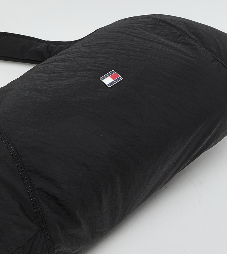 شنطة كتف نايلون بشعار 