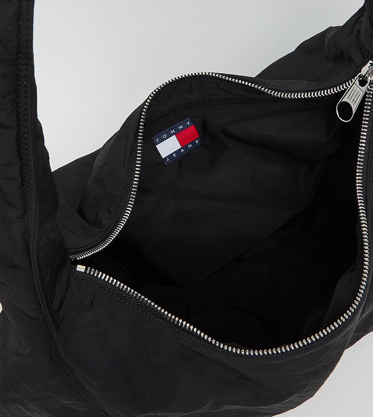 شنطة كتف نايلون بشعار 