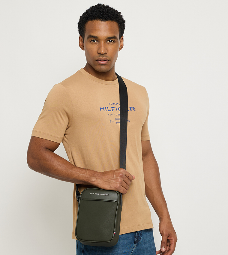 تومي هيلفيغر  حقائب خصر - زيتي  Cross Body & Sling Bags