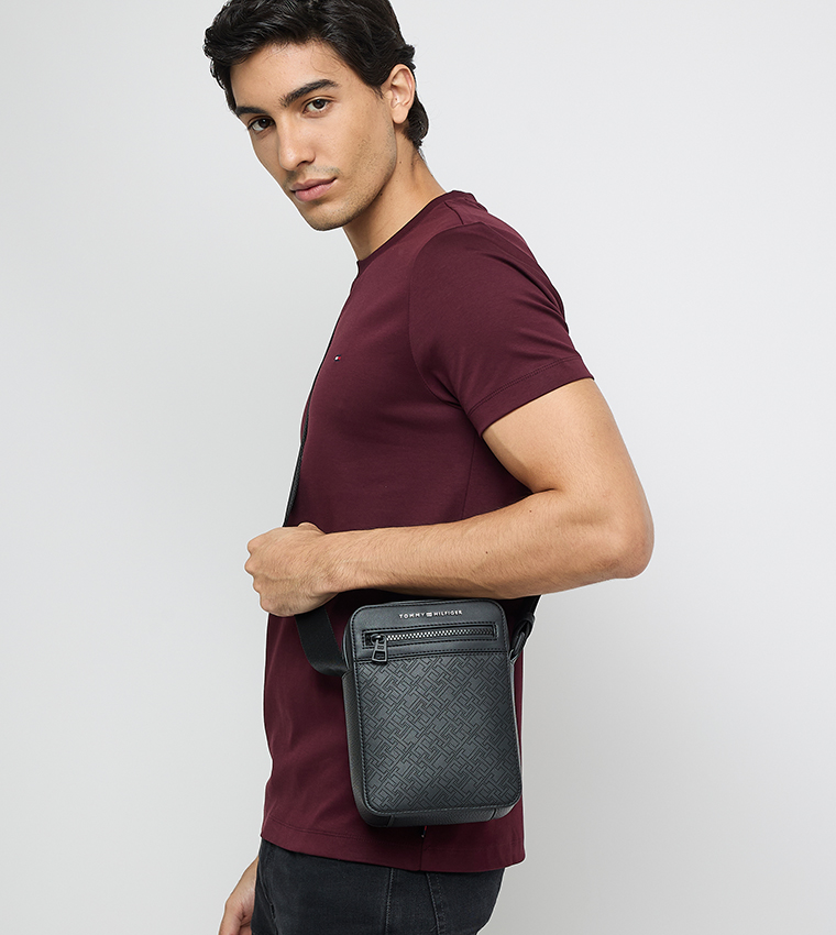 Tommy Hilfiger  Cross Body & Sling Bags - Black Cross Body & Sling Bags