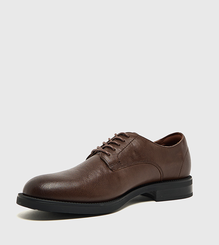 VOGUE Textured Leather Derby Shoes