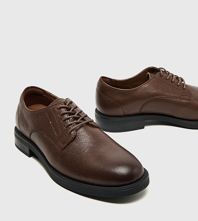 VOGUE Textured Leather Derby Shoes